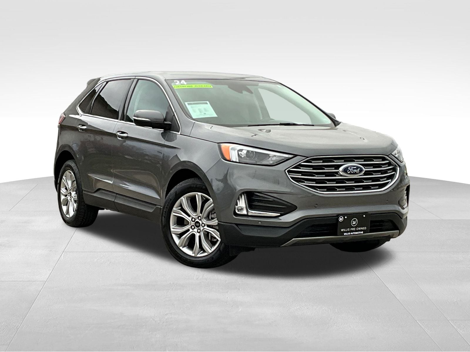 2024 Ford Edge Titanium's photo