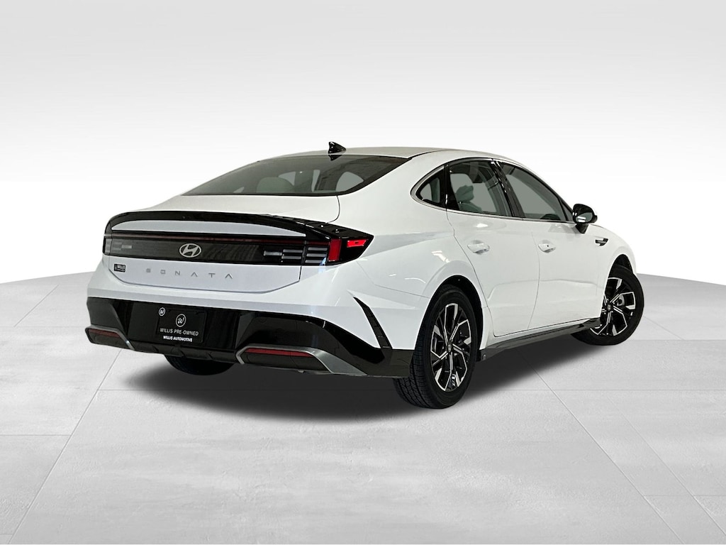 Used 2024 Hyundai Sonata SEL Sedan