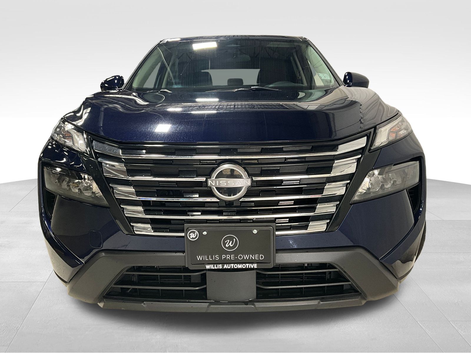 2024 Nissan Rogue SV photo 2