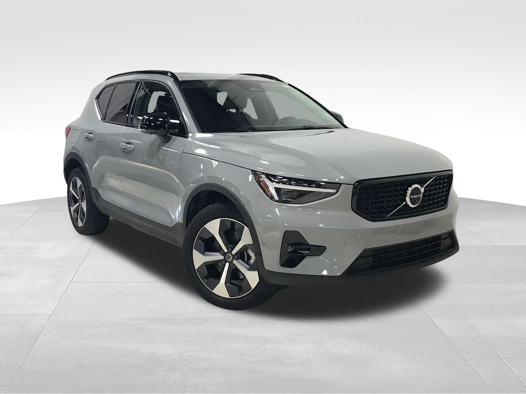 Certified 2026 Volvo XC40 B5 Plus SUV