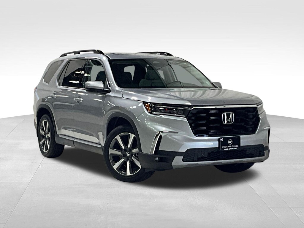 Used 2025 Honda Pilot Touring SUV