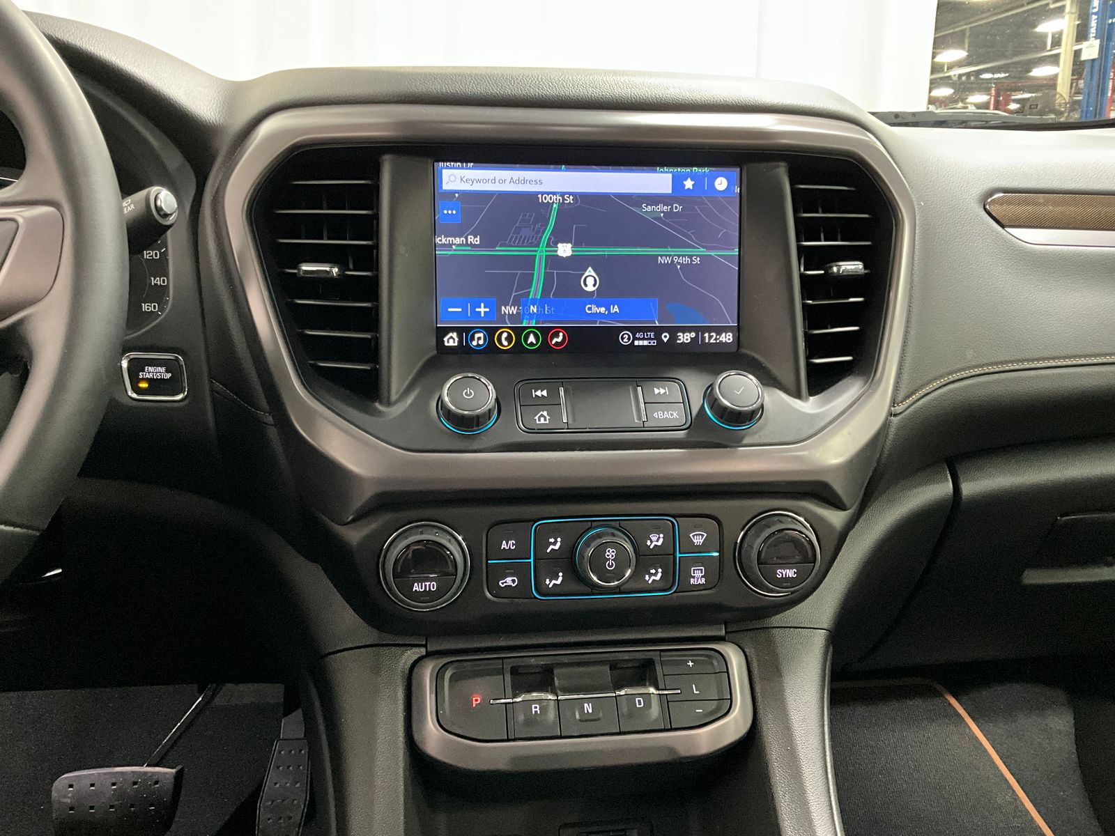 2023 GMC Acadia AT4 - Photo 8