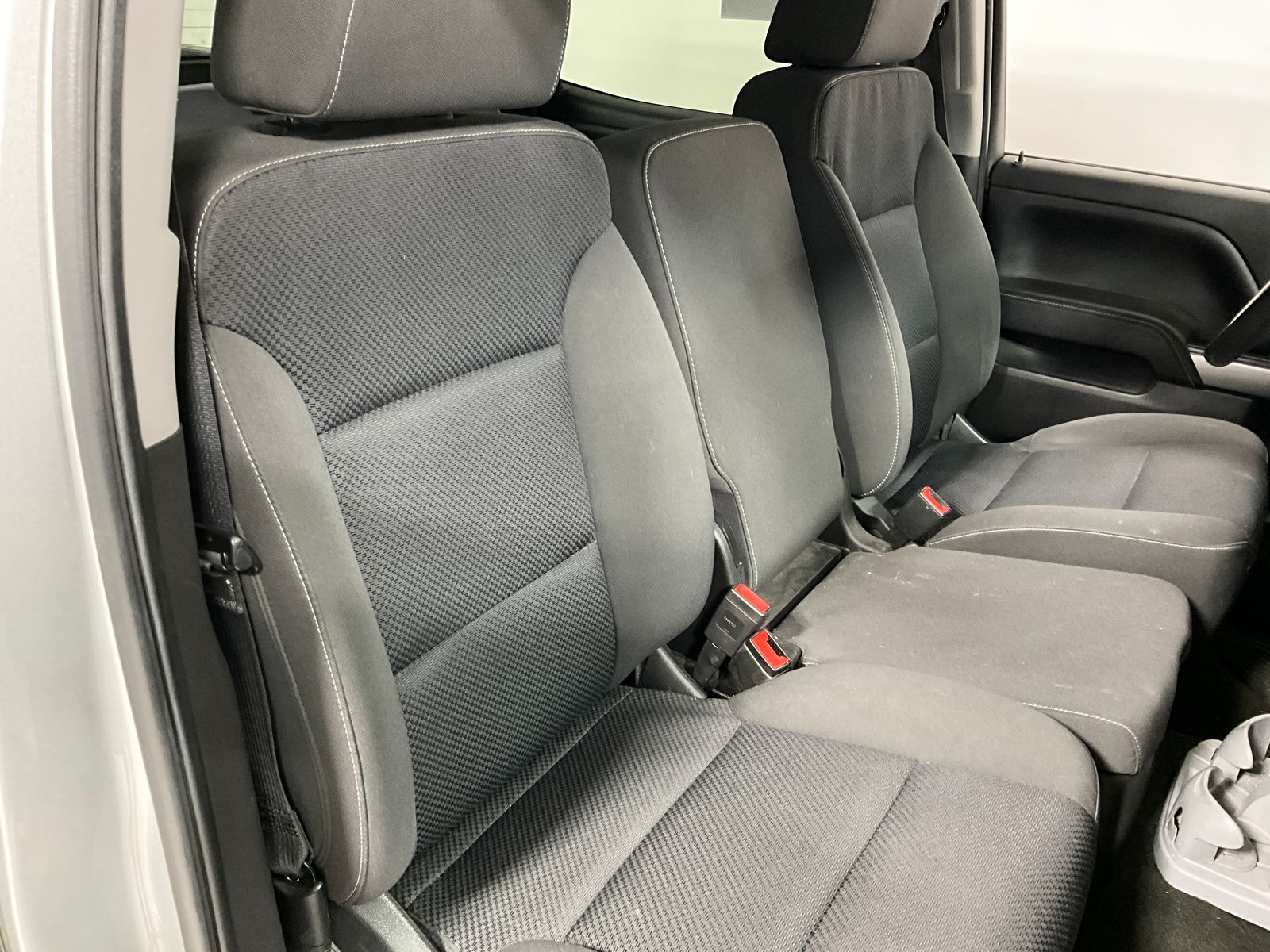 2018 Chevrolet Silverado 1500 LT1 photo 2