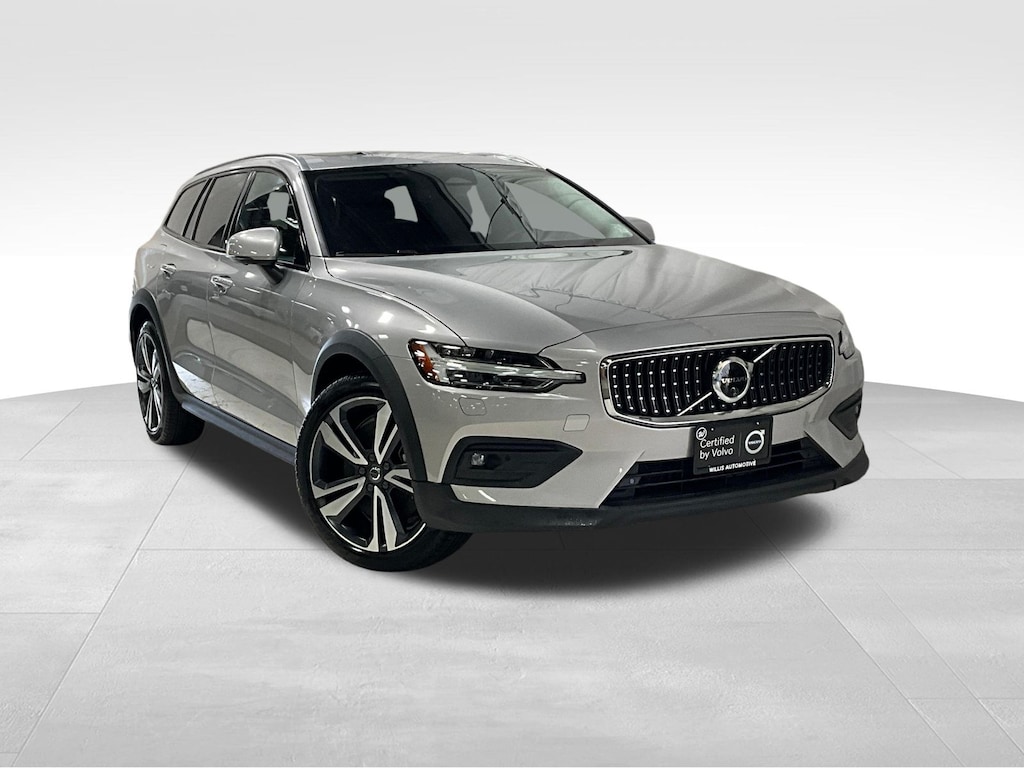 Certified 2025 Volvo V60 Cross Country B5 Plus Wagon