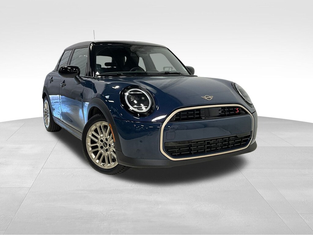 Used 2025 MINI Hardtop 4 Door Signature Plus Hatchback