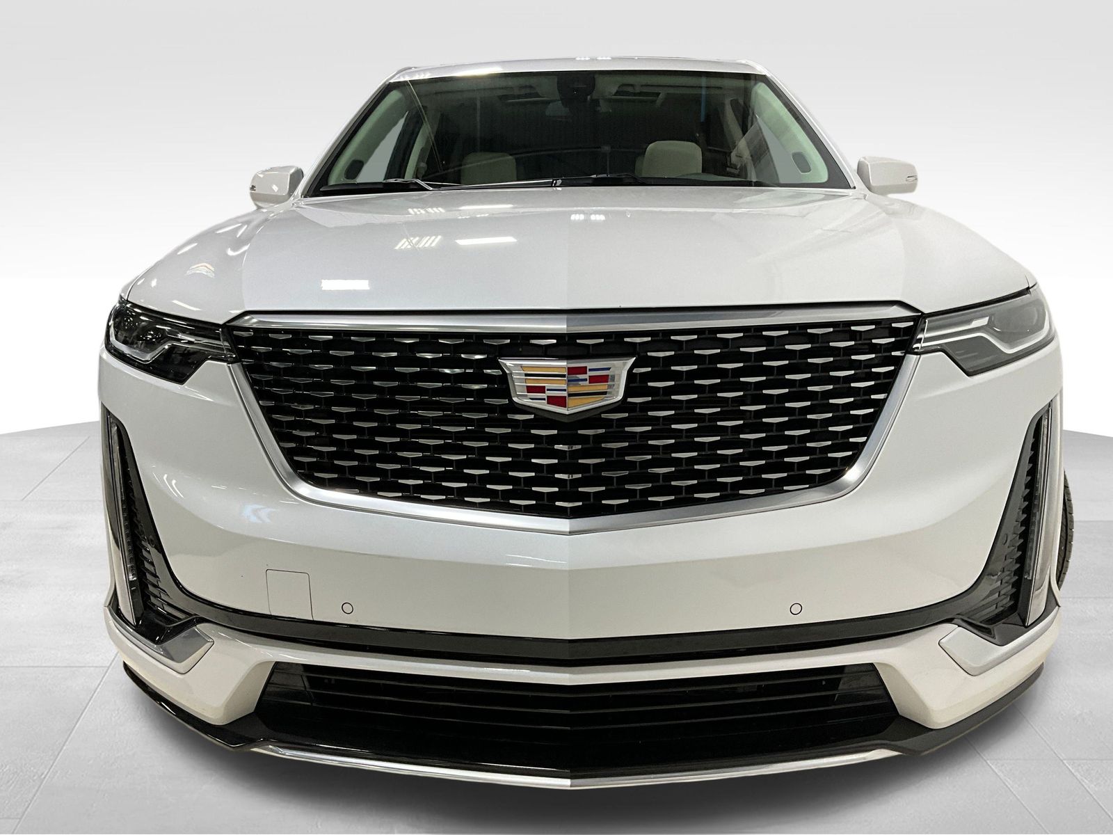 2024 Cadillac XT6 Premium Luxury photo 2