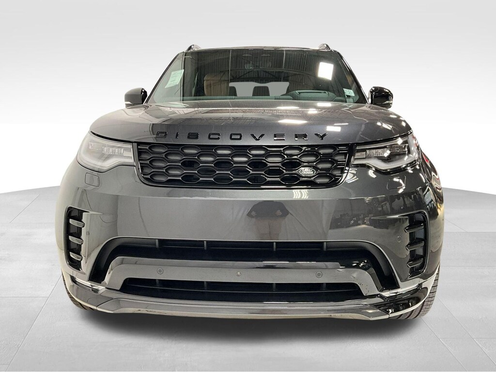 Used 2025 Land Rover Discovery Dynamic SE SUV