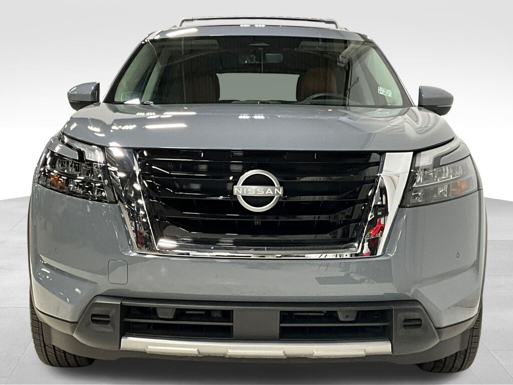 Used 2025 Nissan Pathfinder Platinum SUV