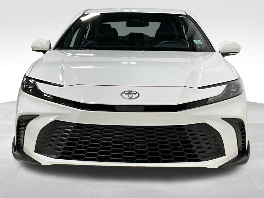 Used 2025 Toyota Camry SE Sedan