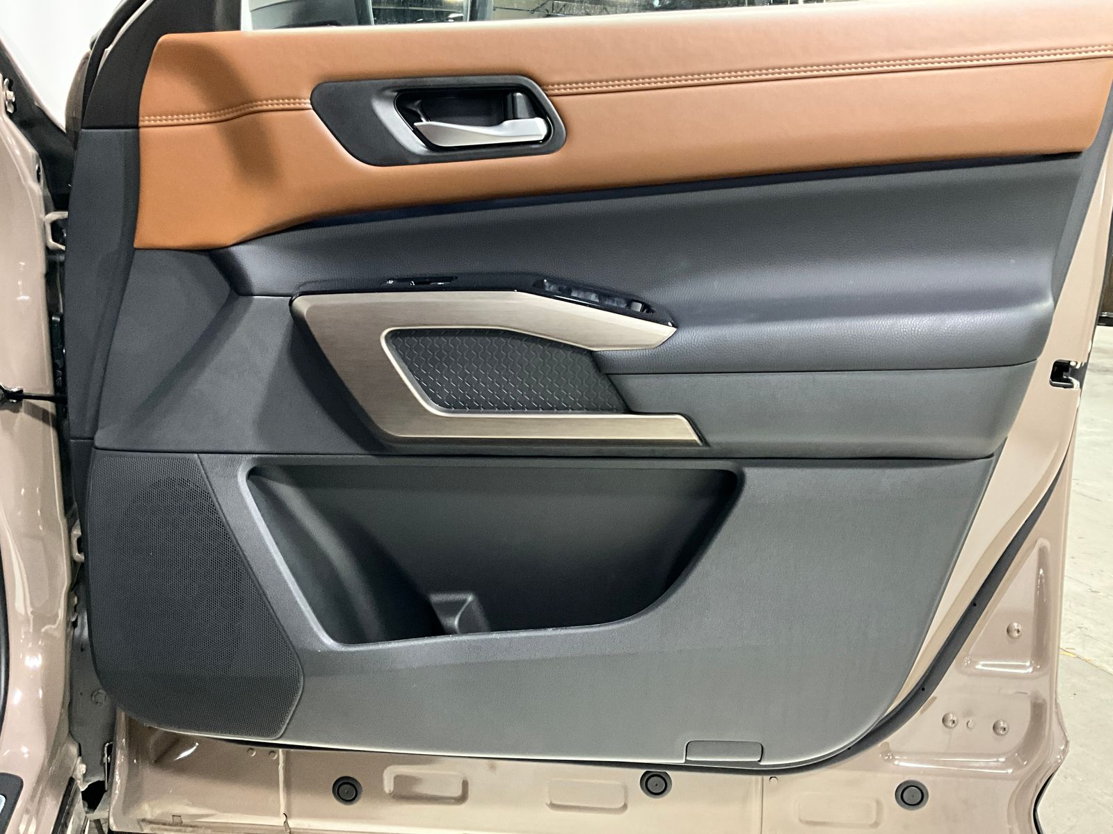 2025 Nissan Pathfinder Platinum - Photo 23