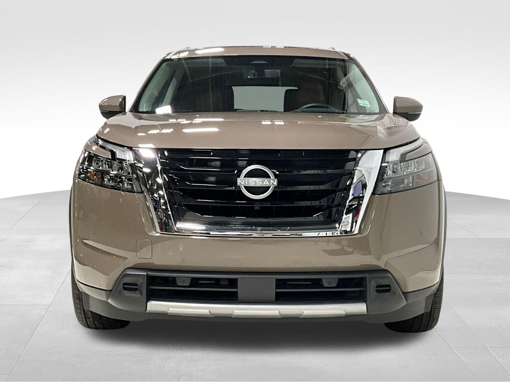 Used 2025 Nissan Pathfinder Platinum SUV
