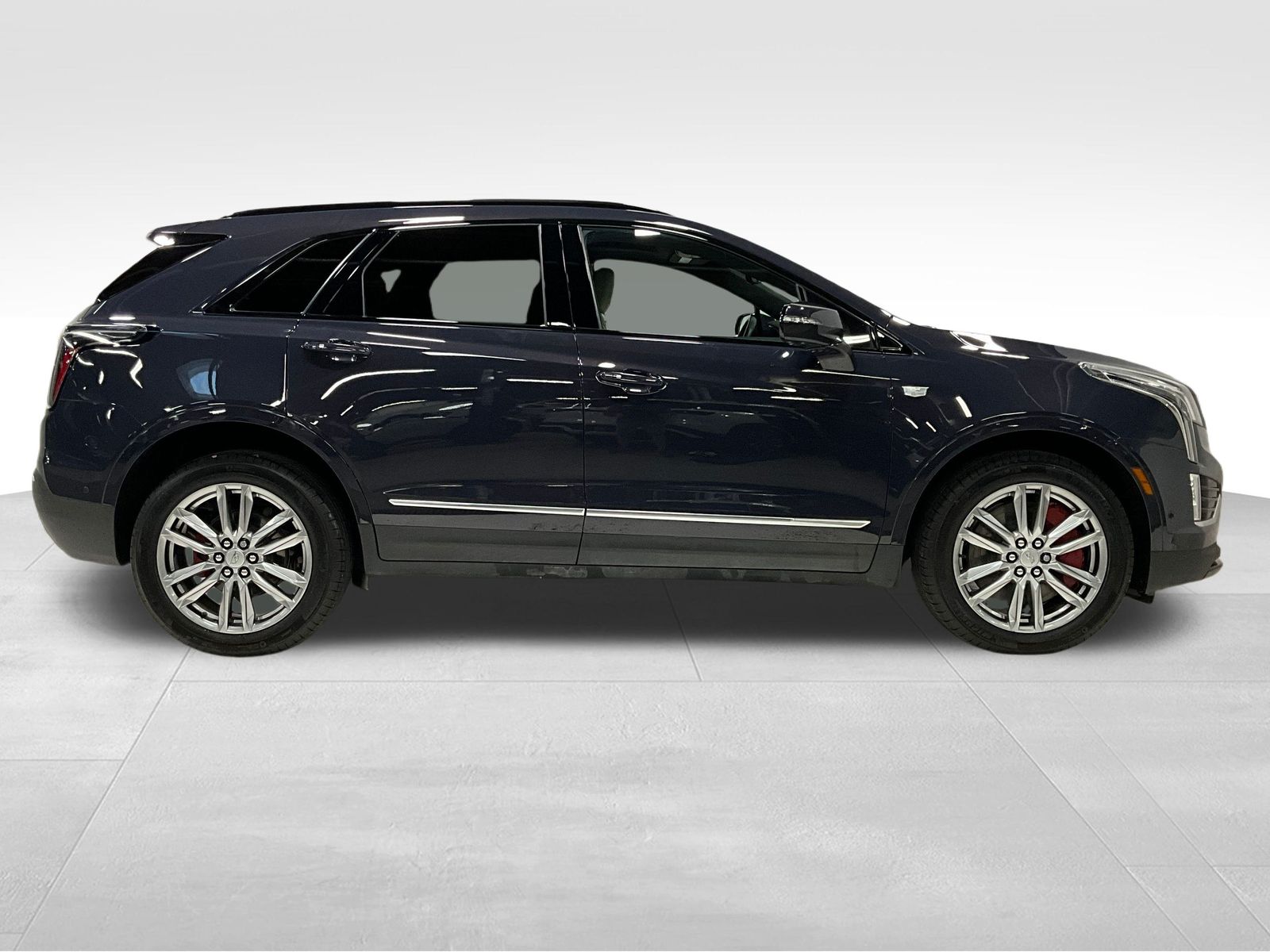 2024 Cadillac XT5 Sport photo 3