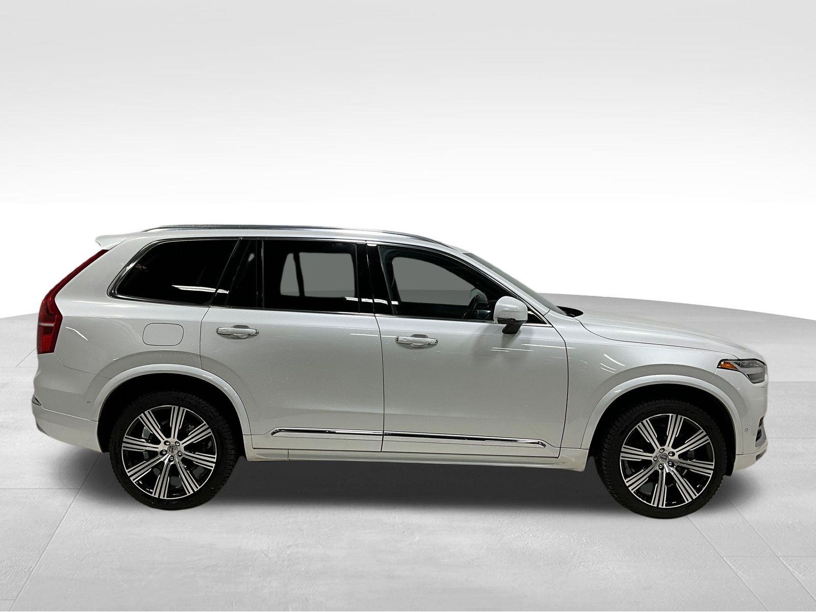 2022 Volvo XC90 T6 AWD Inscription photo 2