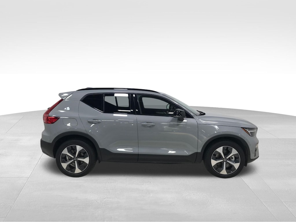 Certified 2026 Volvo XC40 B5 Plus SUV