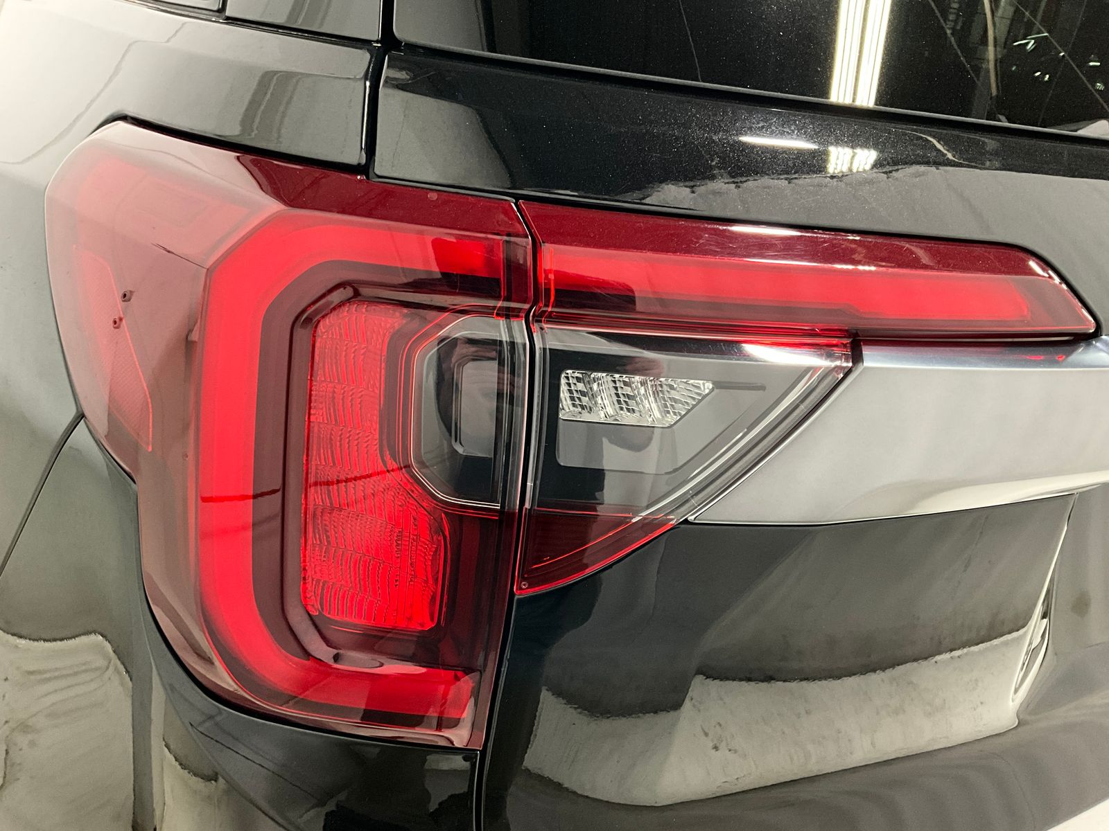 2023 GMC Acadia AT4 - Photo 28