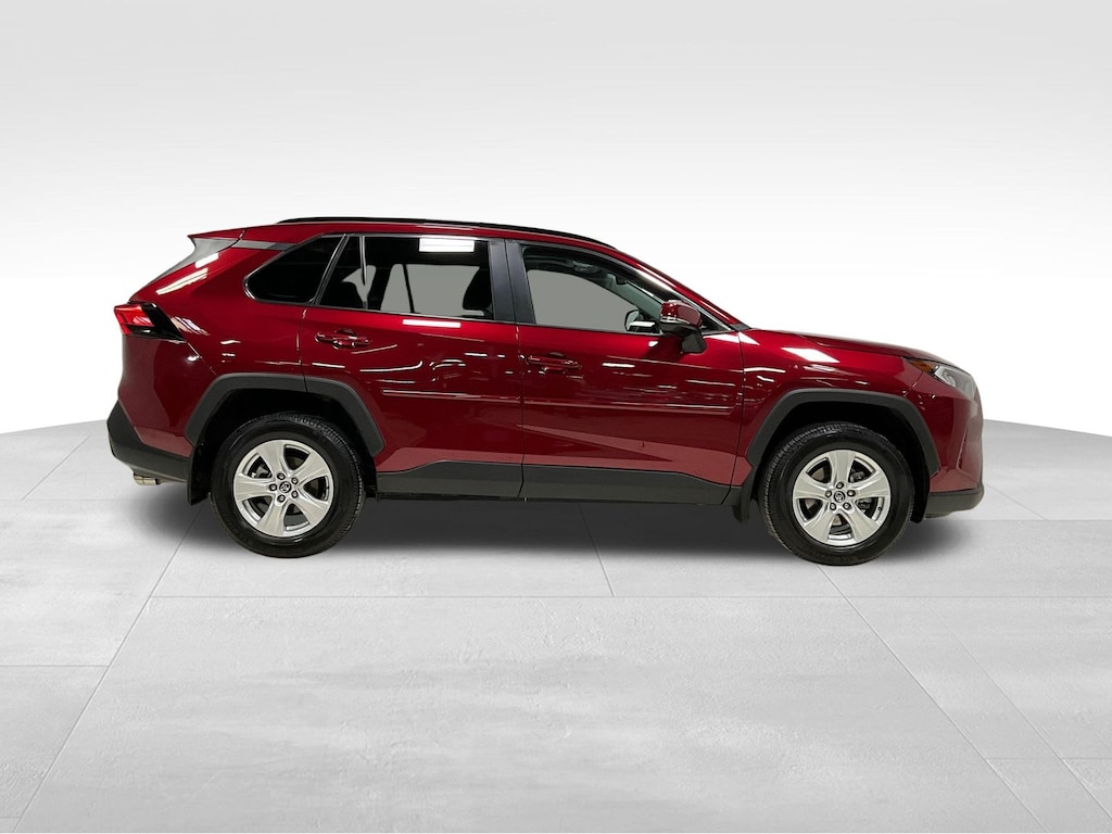 Used 2020 Toyota RAV4 XLE SUV