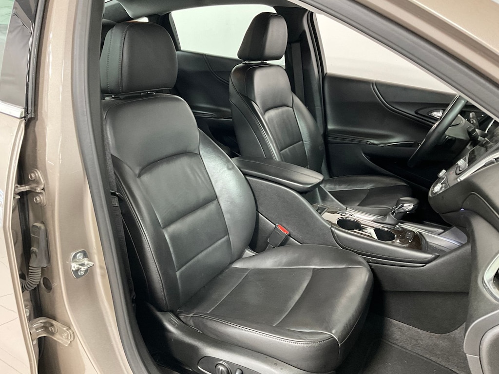 Used 2024 Chevrolet Malibu LT Sedan