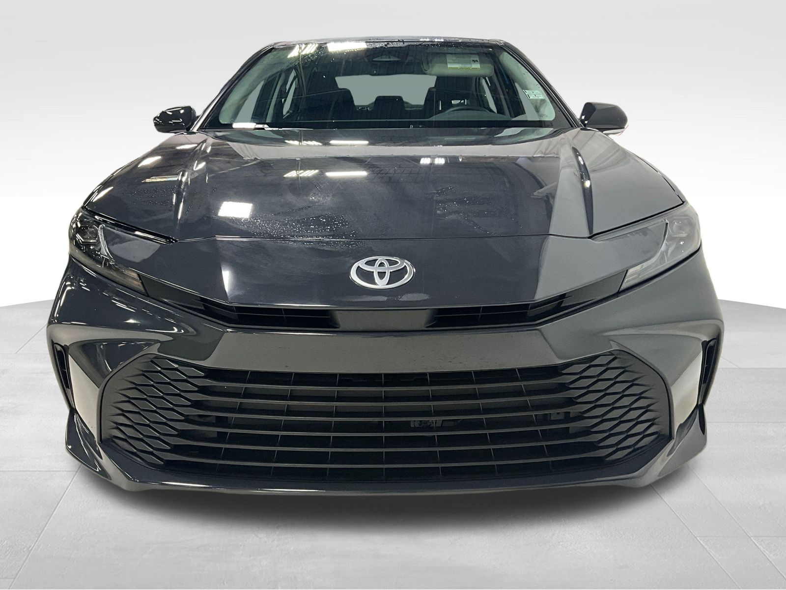 2025 Toyota Camry LE photo 2