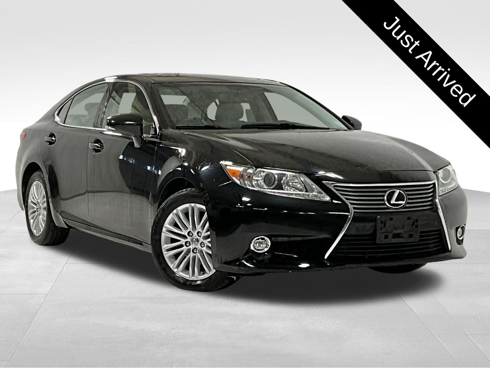 2015 Lexus ES 350's photo