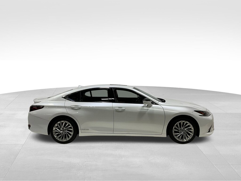Used 2019 Lexus ES ES 300h Ultra Luxury ES 300h Ultra Luxury FWD