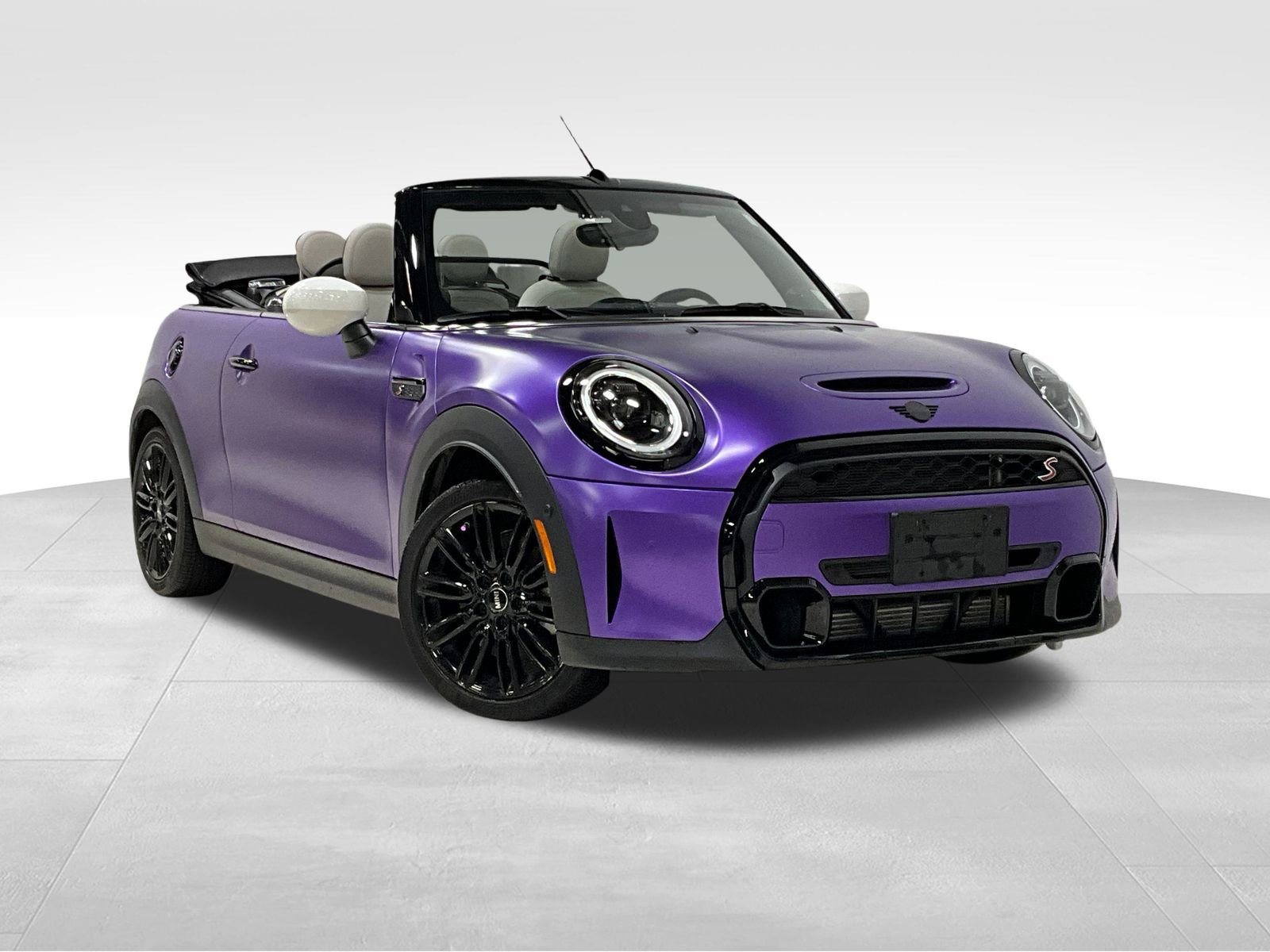 2024 MINI Convertible S's photo