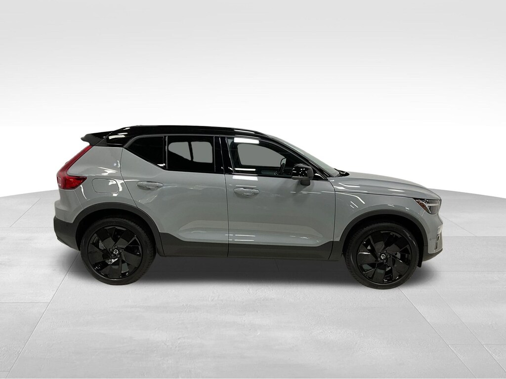 New 2026 Volvo XC40 Ultra Black Edition B5 AWD Ultra Black Edition