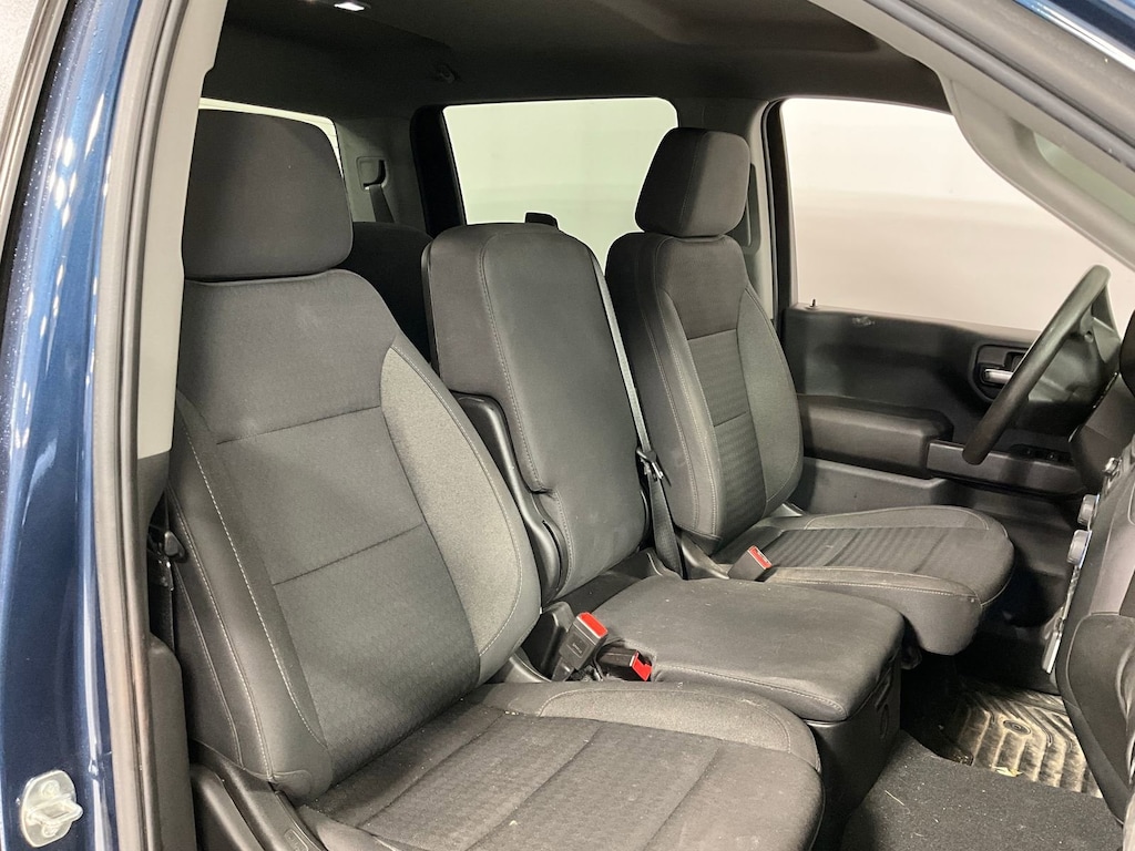 Used 2022 Chevrolet Silverado 1500 Custom 4WD Crew Cab 147 Custom