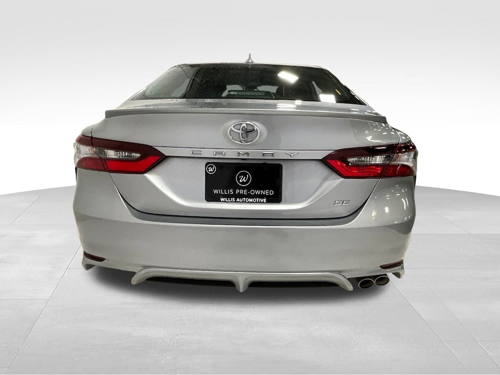 Used 2024 Toyota Camry SE SE Auto