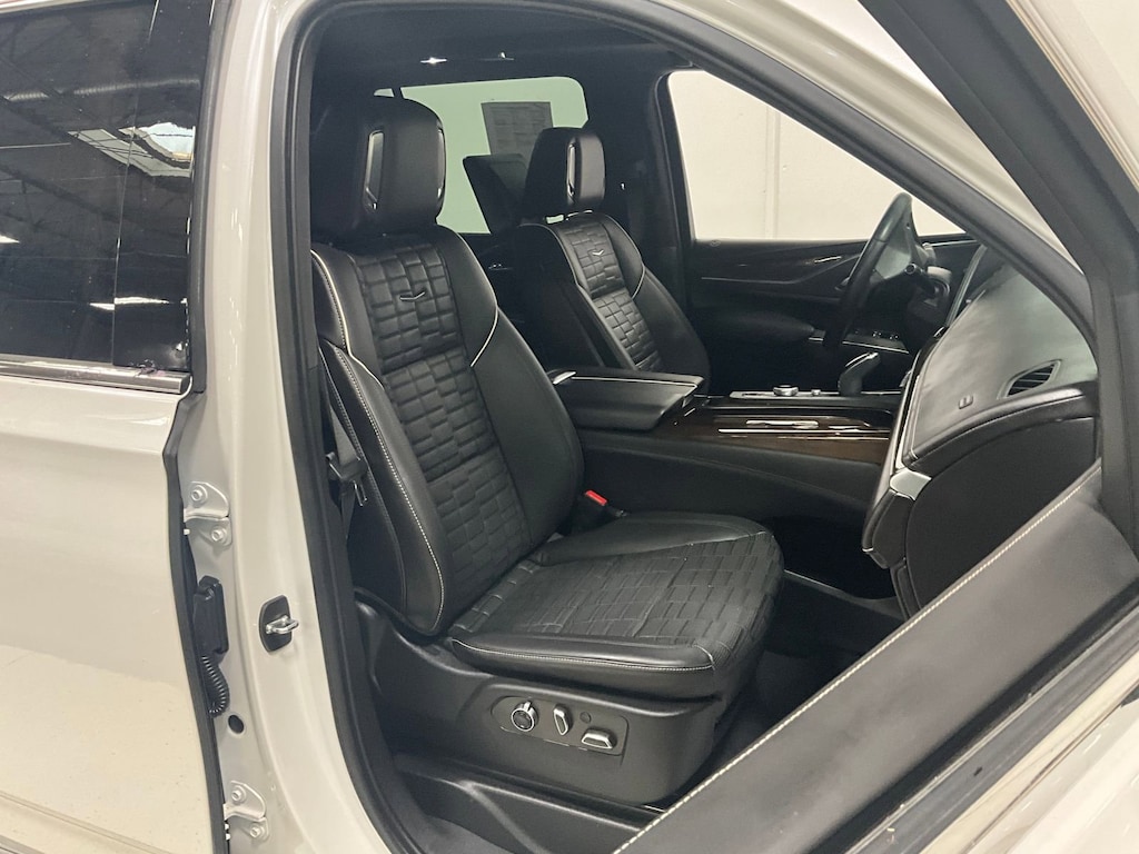 Certified 2021 Cadillac Escalade Premium Luxury Platinum 4WD Premium Luxury Platinum