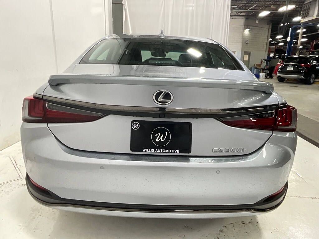 New 2025 Lexus ES ES 300h F SPORT Design ES 300h F SPORT Design FWD