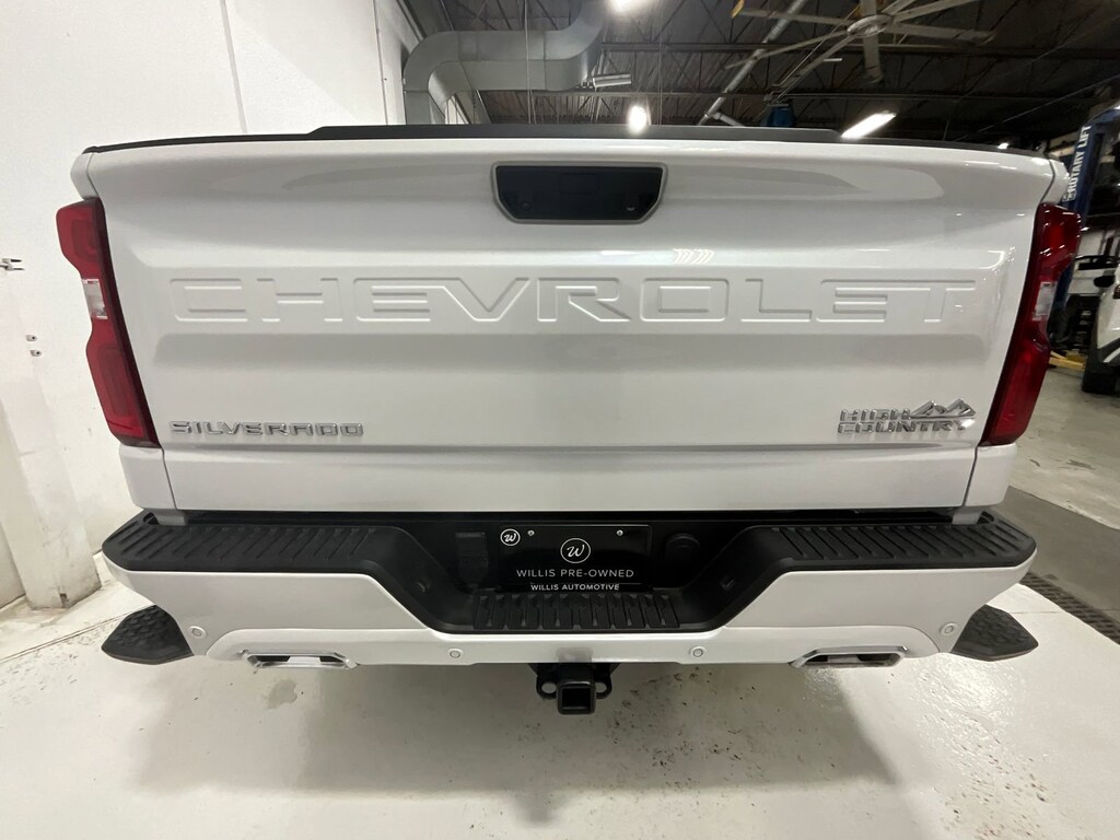 Used 2025 Chevrolet Silverado 1500 High Country 4WD Crew Cab 147 High Country