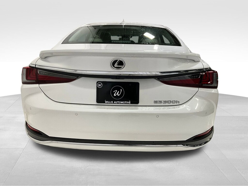 New 2025 Lexus ES ES 300h Ultra Luxury ES 300h Ultra Luxury FWD