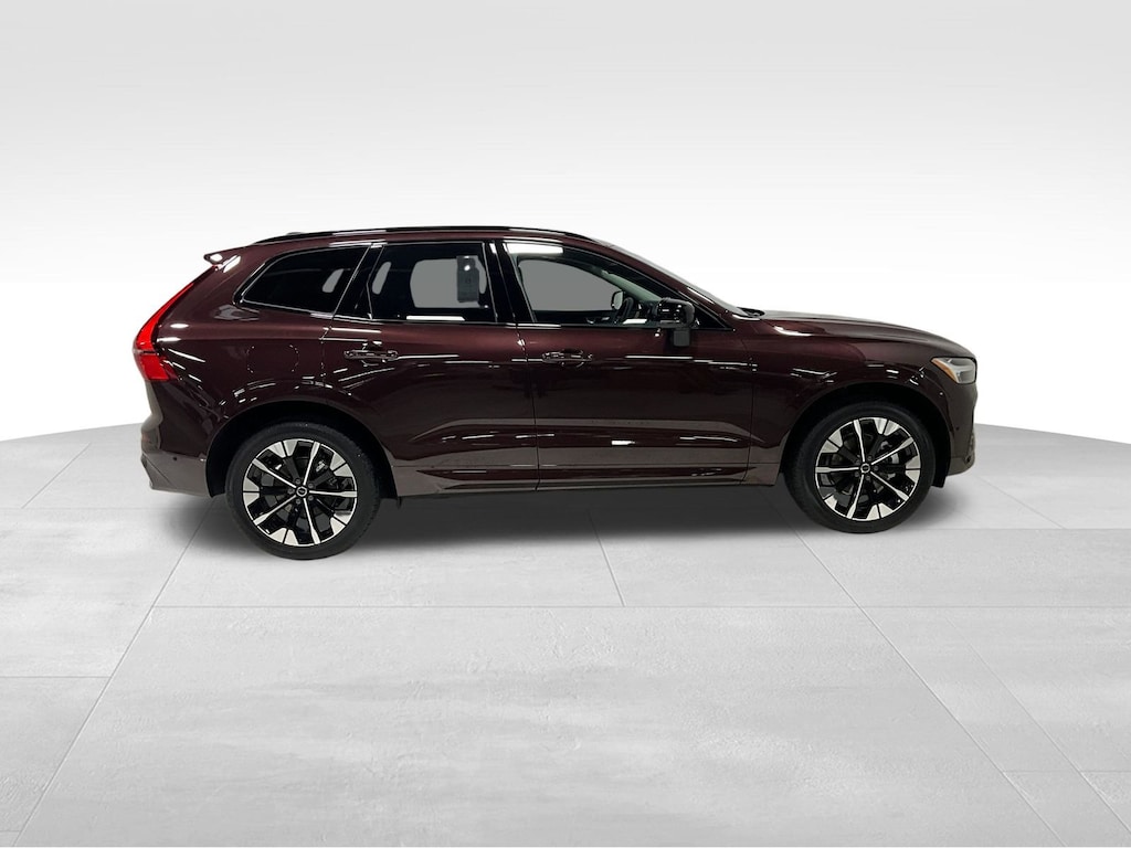 New 2026 Volvo XC60 Plus B5 AWD Plus