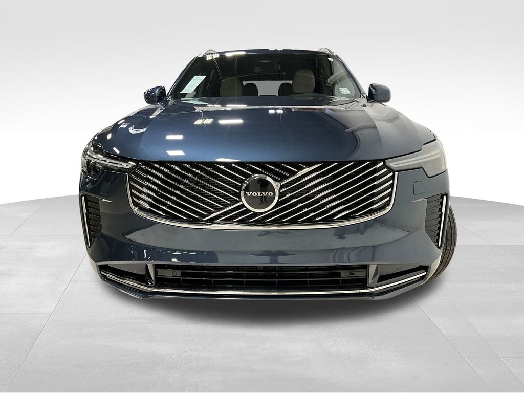 New 2026 Volvo XC90 Core B5 AWD Core 7-Seater