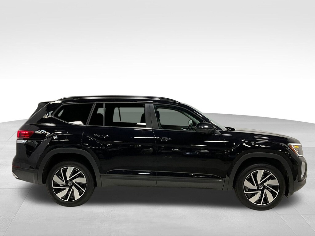 Used 2025 Volkswagen Atlas 2.0T SE w/Technology 2.0T SE w/Technology 4MOTION
