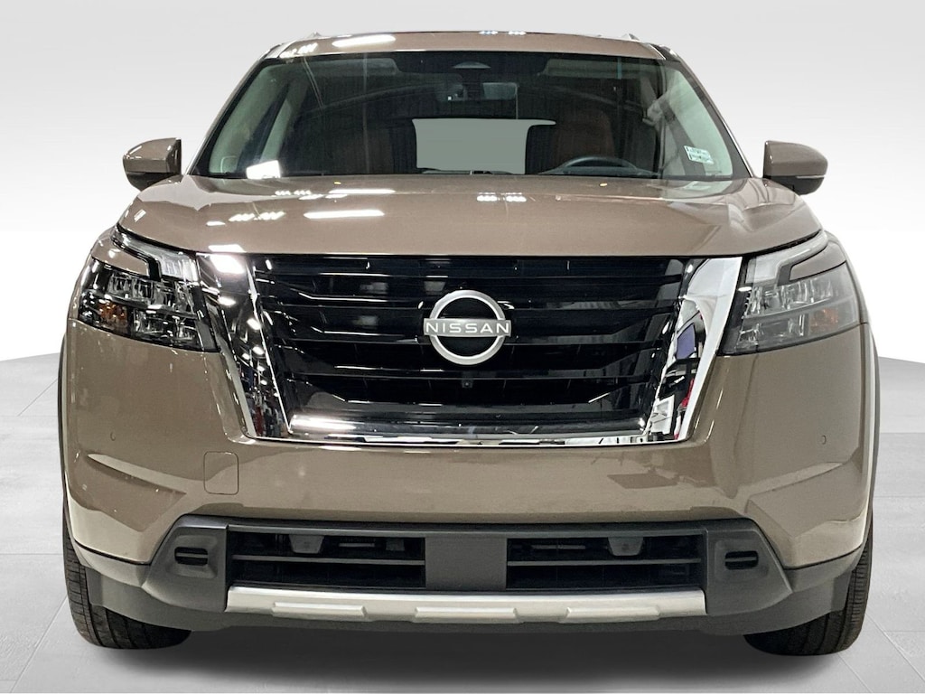 Used 2025 Nissan Pathfinder Platinum Platinum 4WD