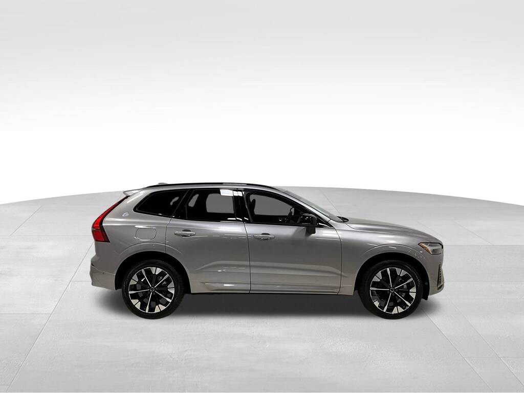 New 2026 Volvo XC60 Plus B5 AWD Plus