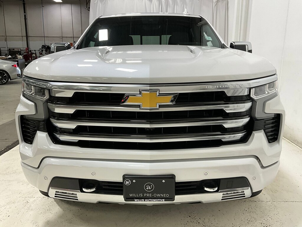 Used 2025 Chevrolet Silverado 1500 High Country 4WD Crew Cab 147 High Country