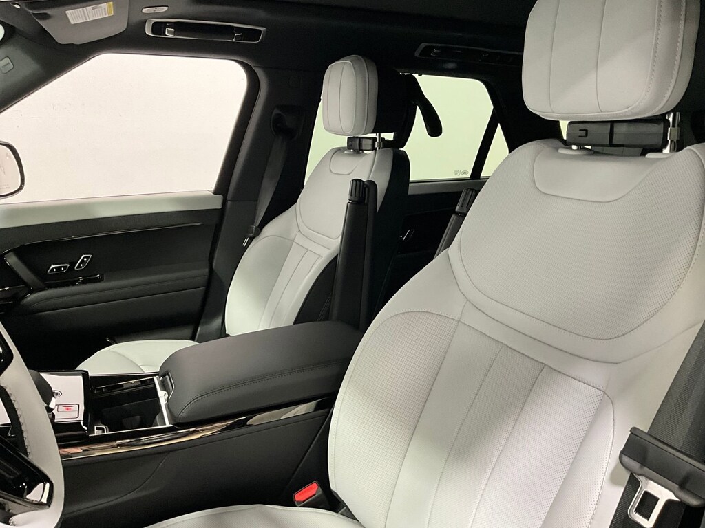 New 2025 Land Rover Range Rover Sport Dynamic SE P400 Dynamic SE
