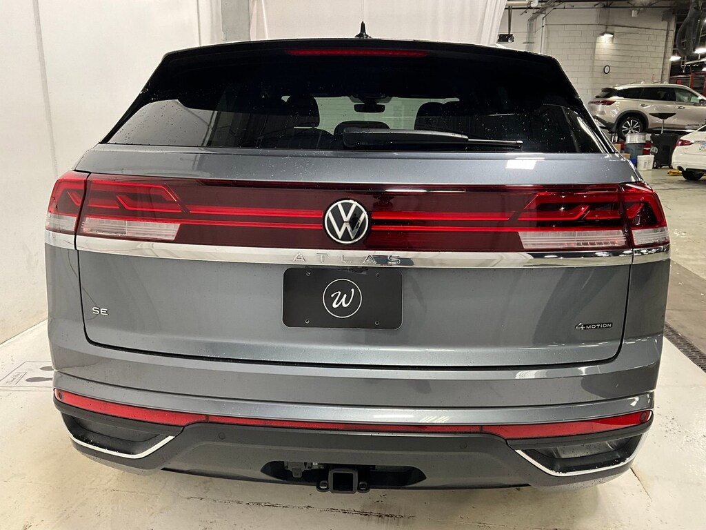 Used 2024 Volkswagen Atlas Cross Sport 2.0T SE w/Technology 2.0T SE w/Technology 4MOTION