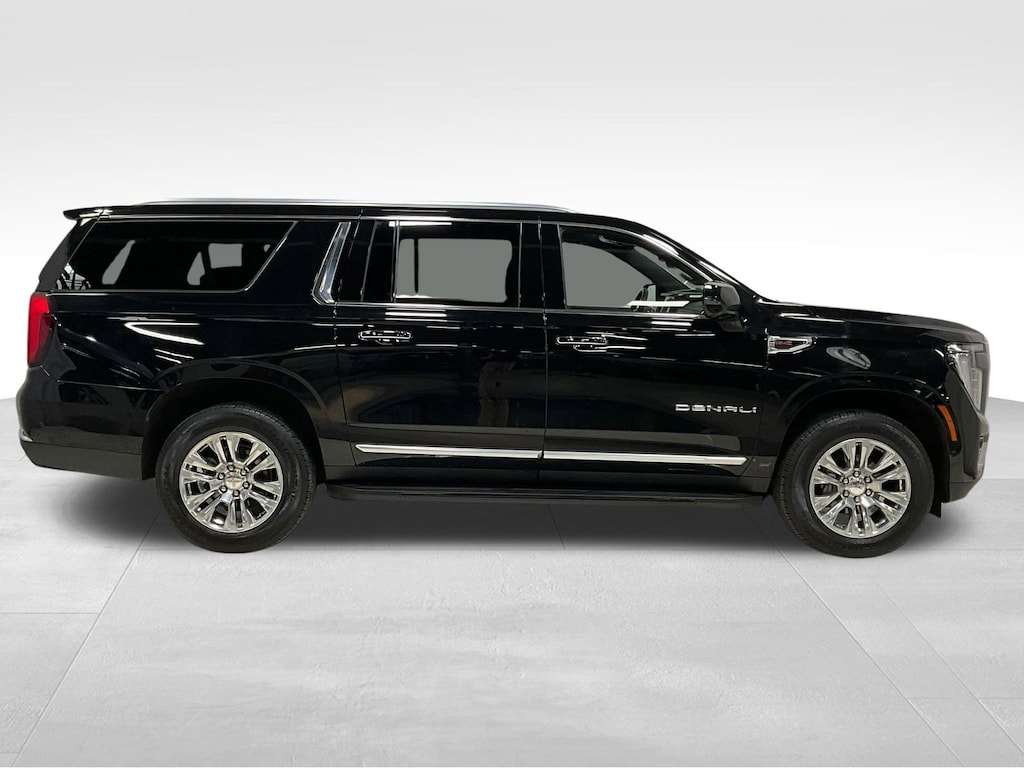 Used 2025 GMC Yukon XL Denali SUV