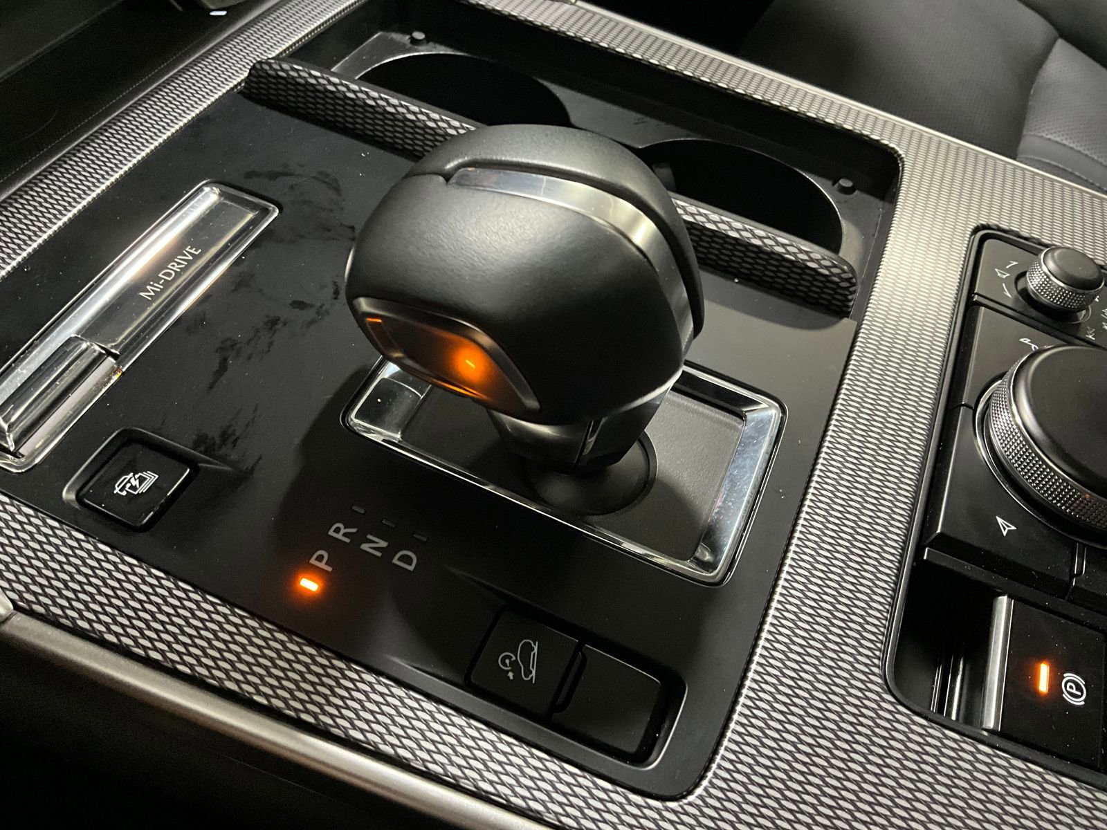 2025 Mazda CX-70 Premium Package - Photo 14