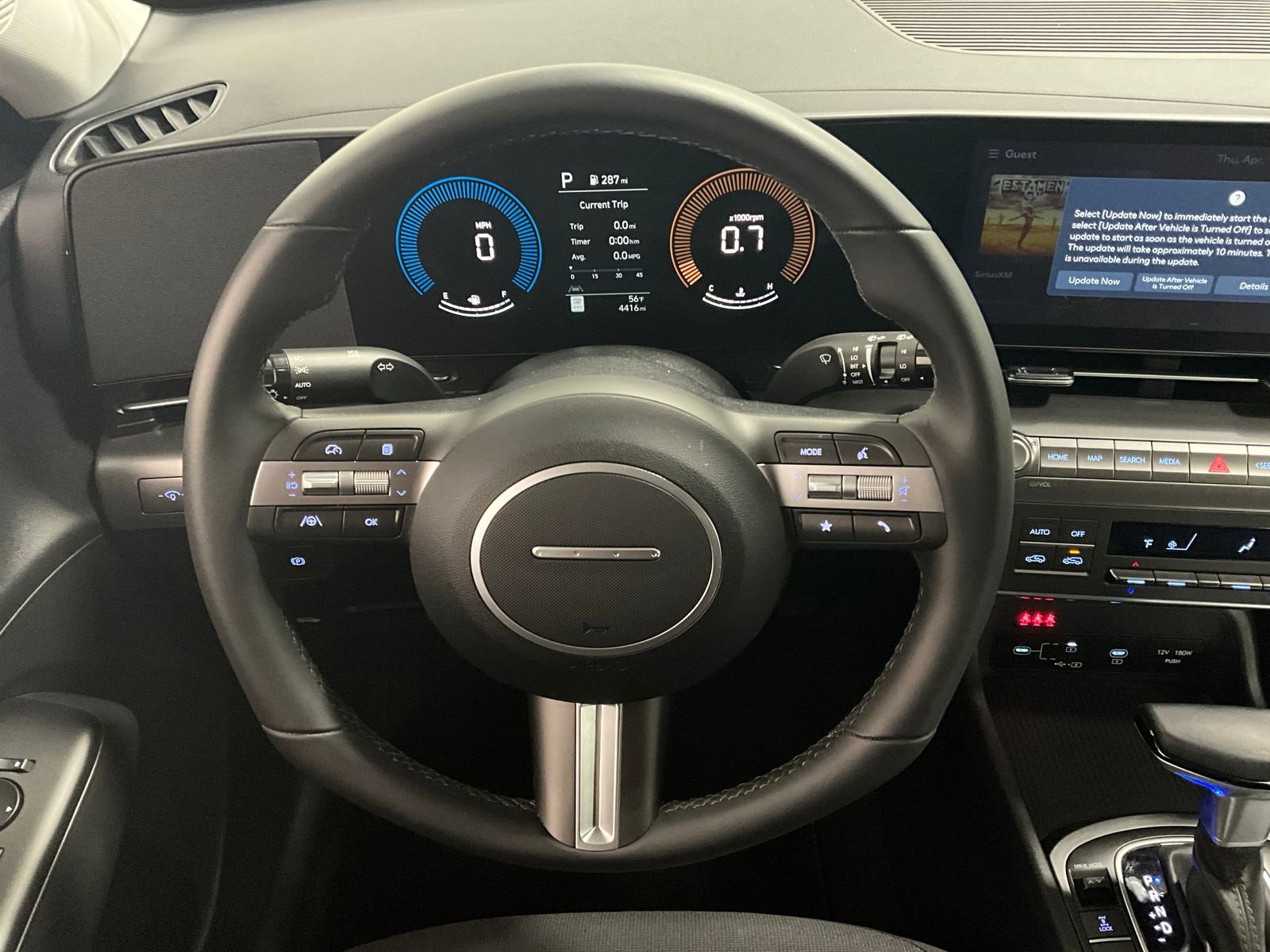 2024 Hyundai Kona SEL photo 4