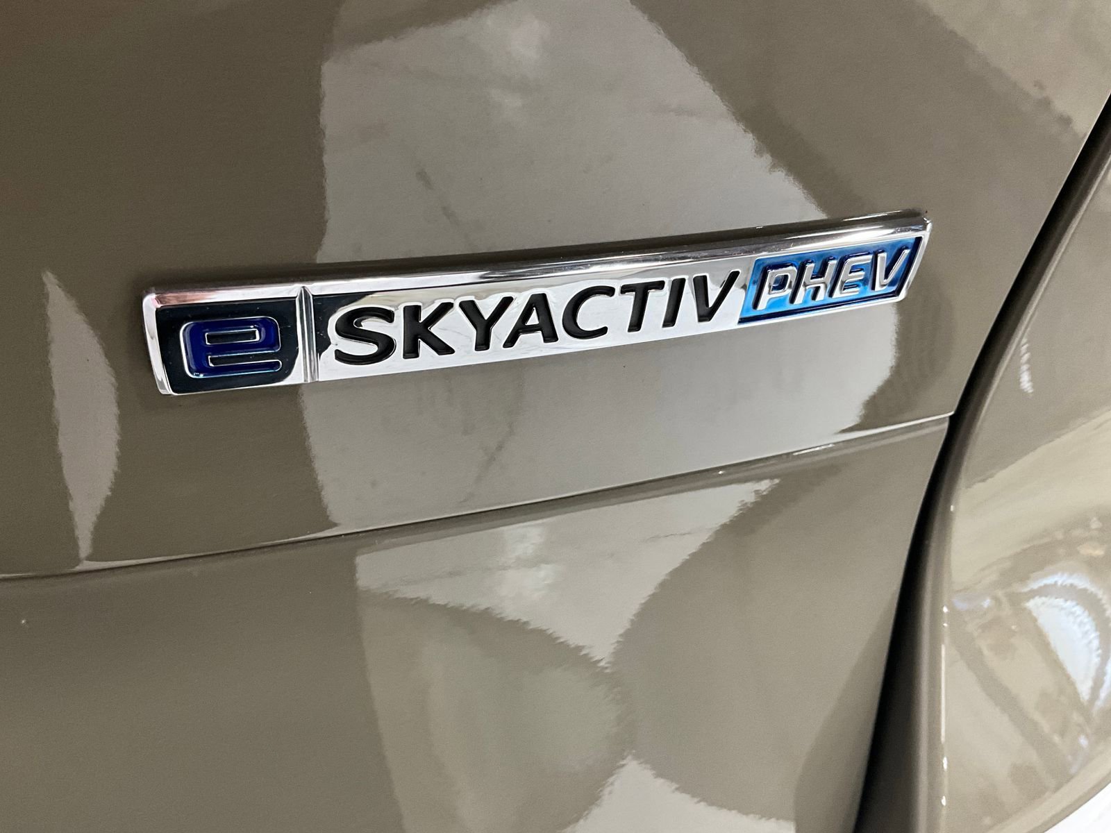 2025 Mazda CX-70 Premium Package - Photo 24