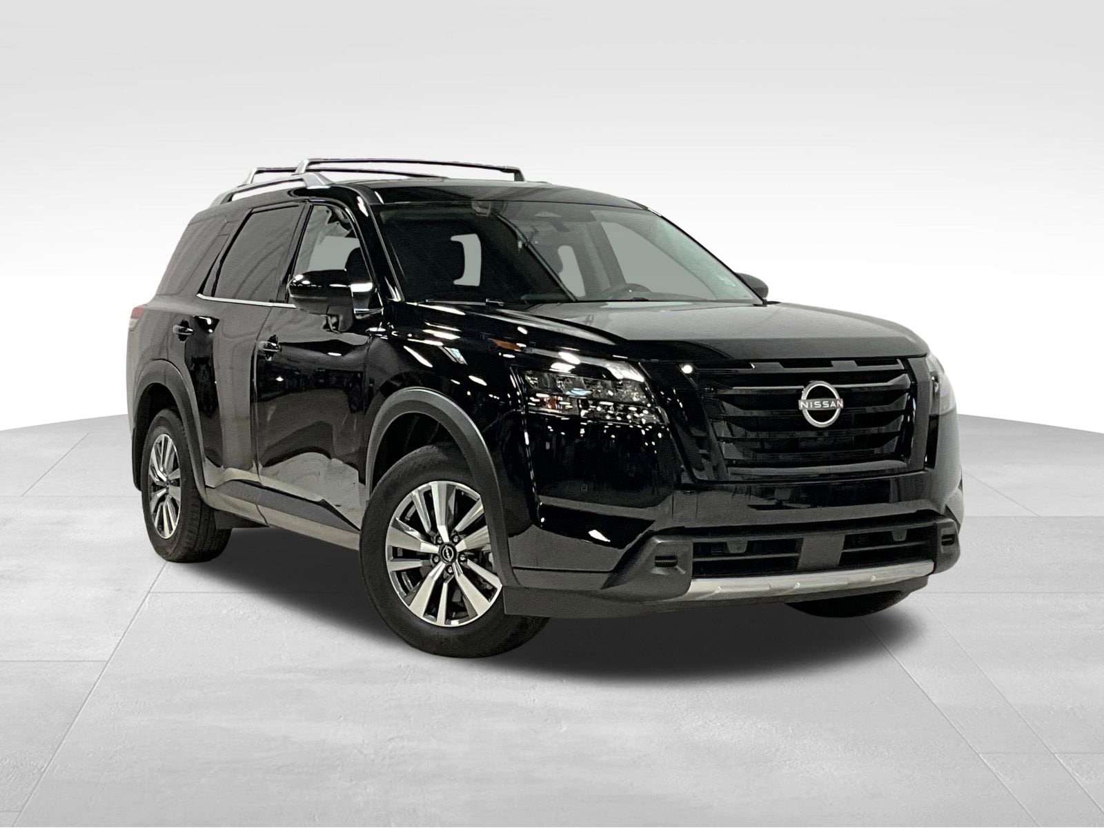 2025 Nissan Pathfinder SL 4WD's photo