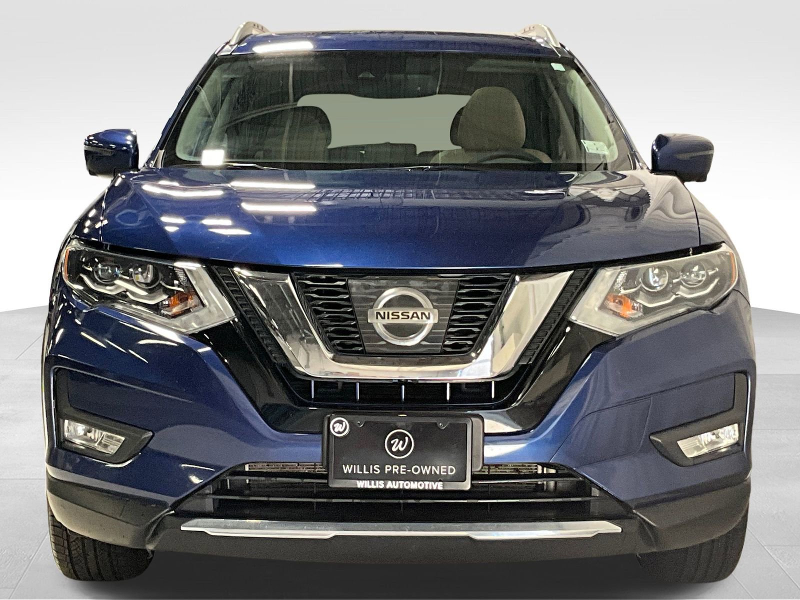2017 Nissan Rogue SL photo 2