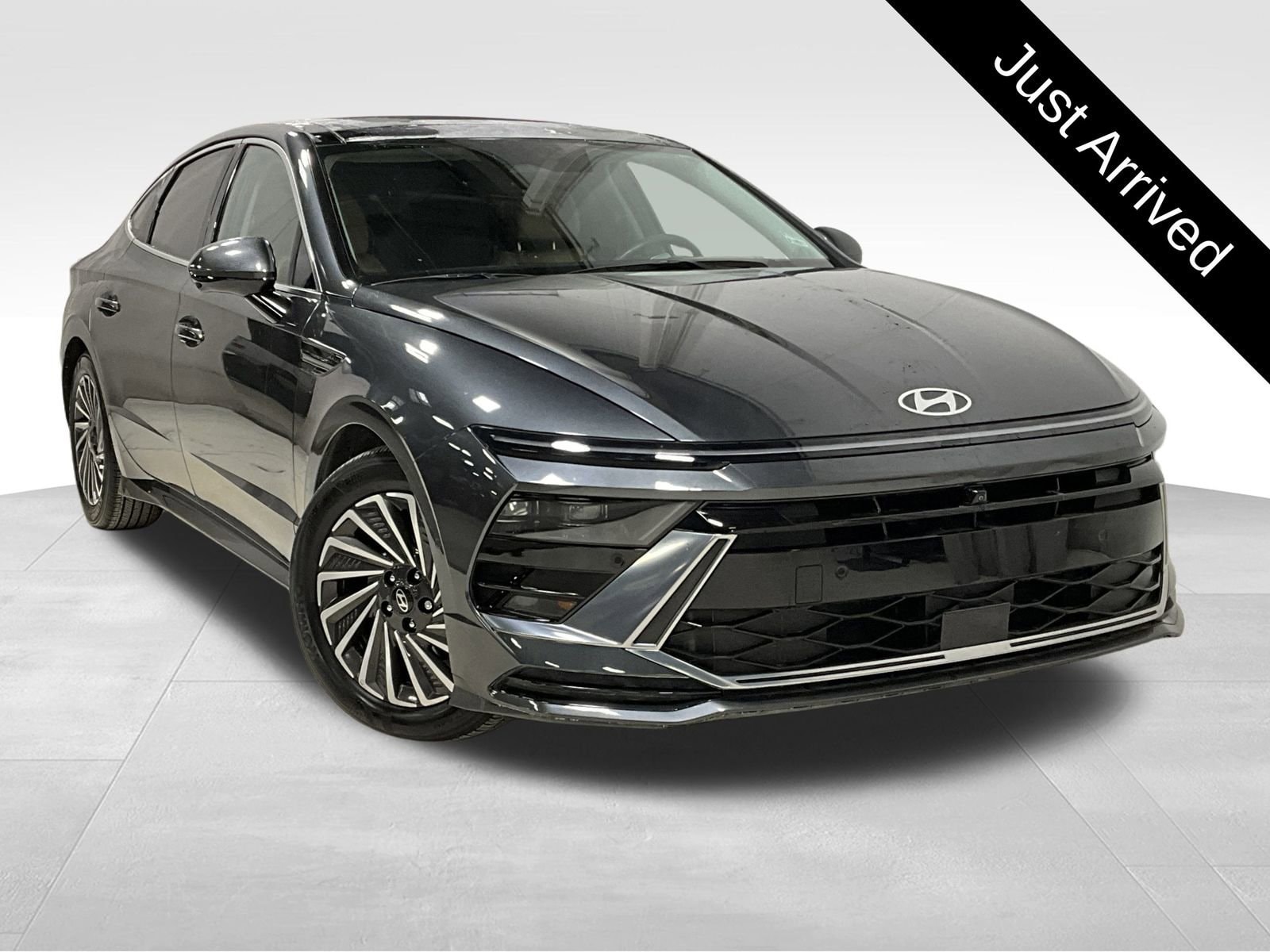 2024 Hyundai Sonata Limited's photo