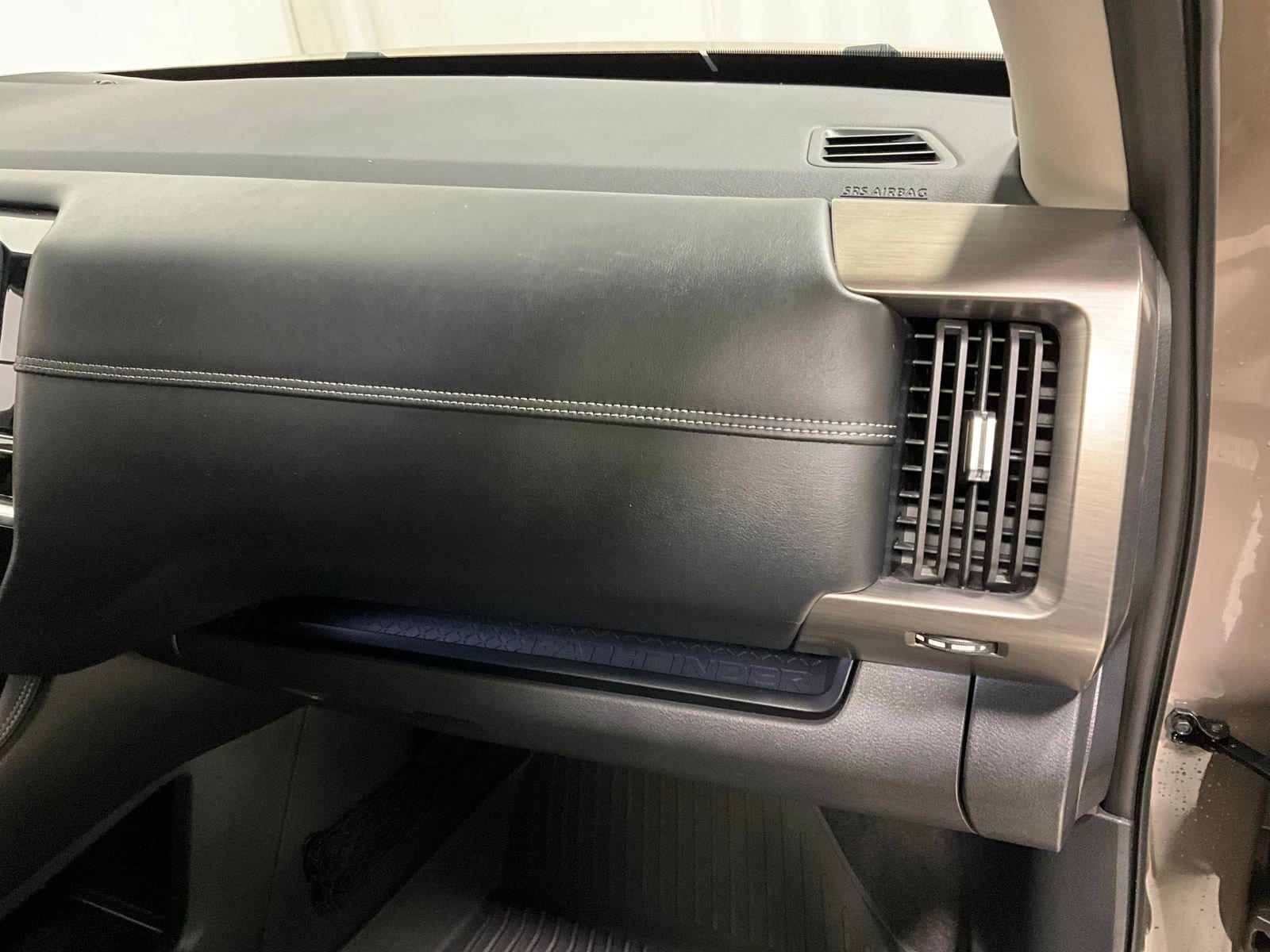2023 Nissan Pathfinder Platinum - Photo 17