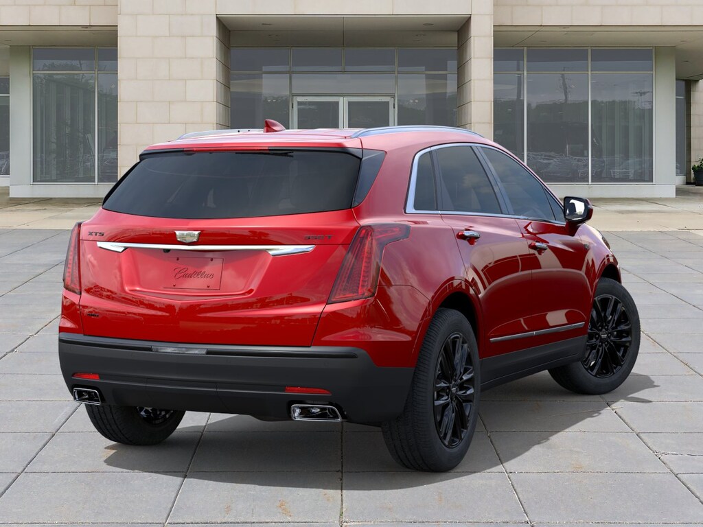 New 2026 CADILLAC XT5 Luxury SUV