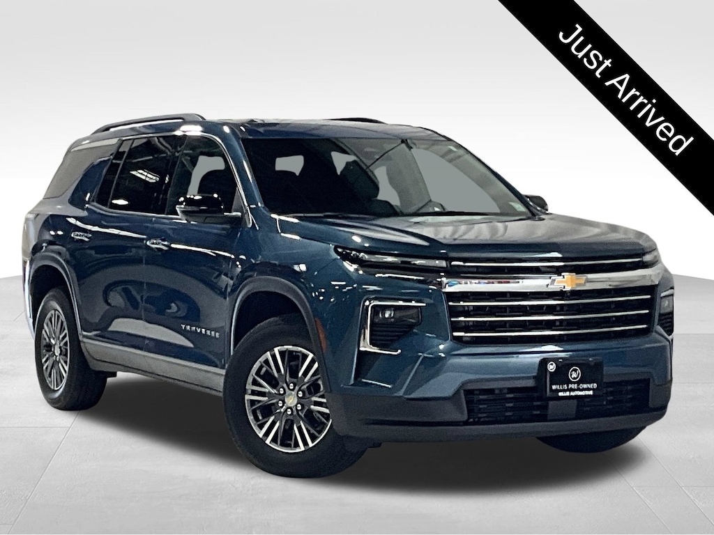 Used 2026 Chevrolet Traverse LT SUV
